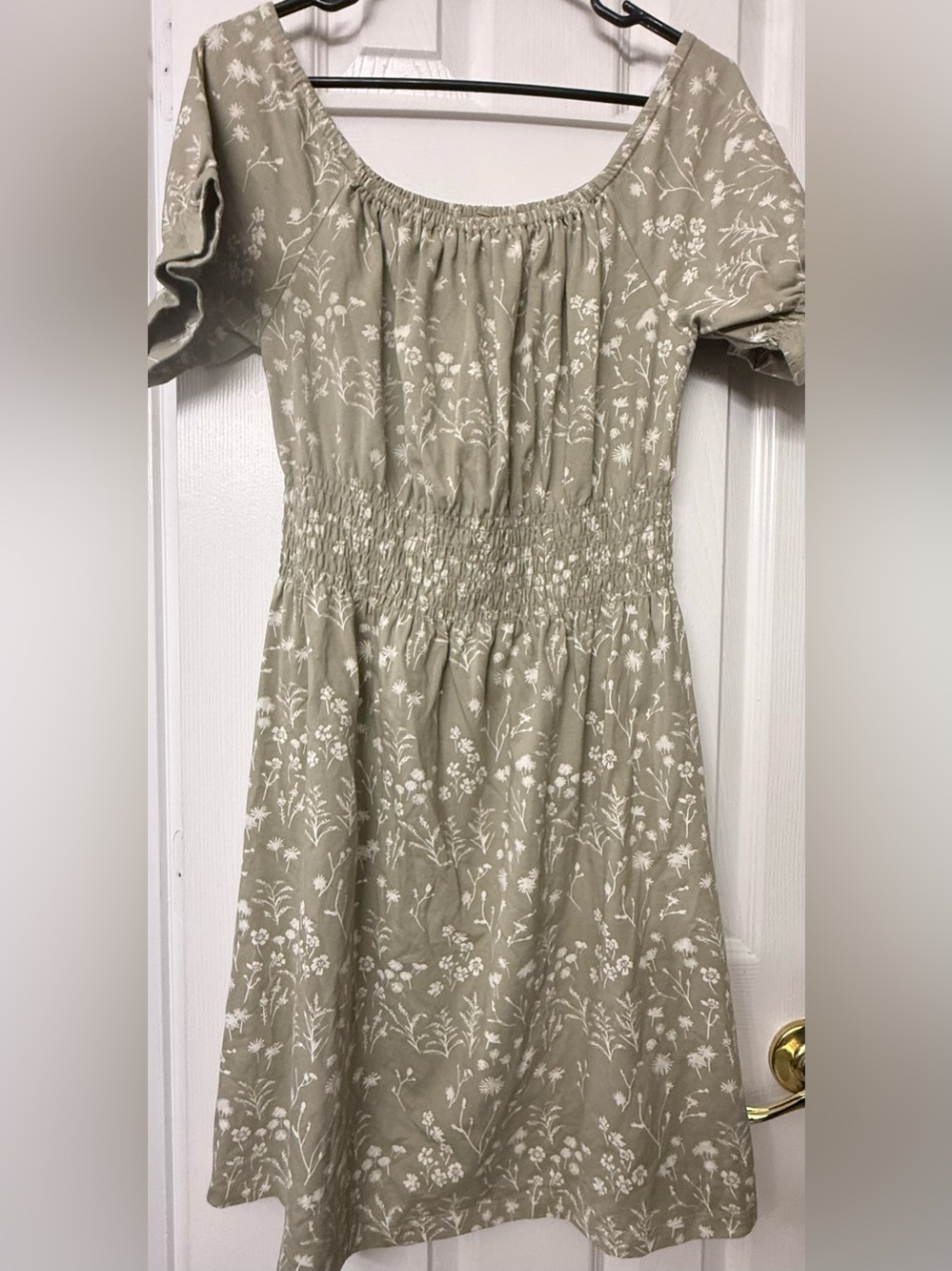 Mata Traders  Floral Midi Dress with Smocked Waist size medium